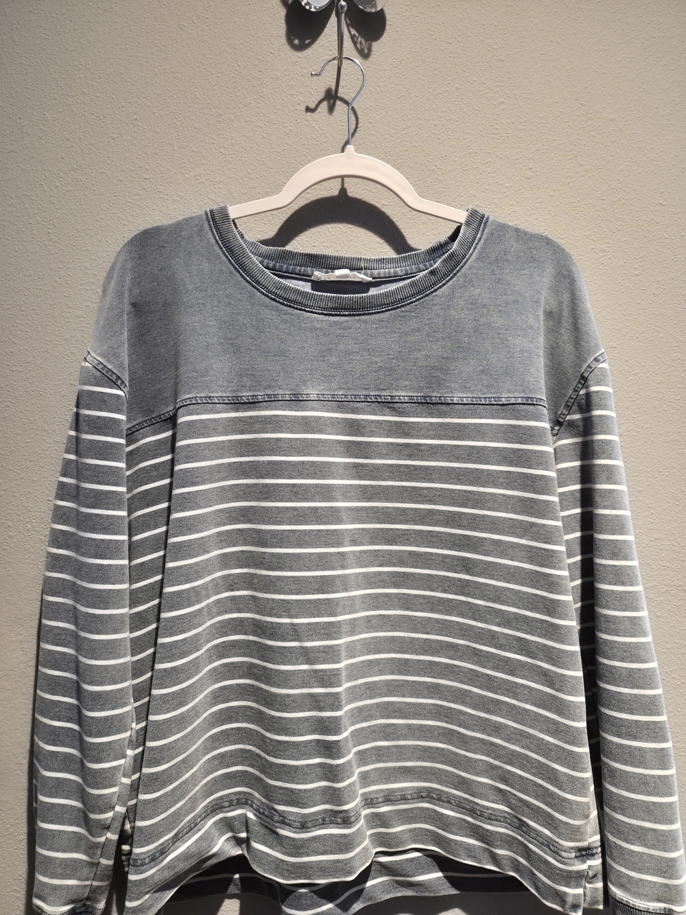 Striped Crewneck Sweatshirt in Heather Gray and White
